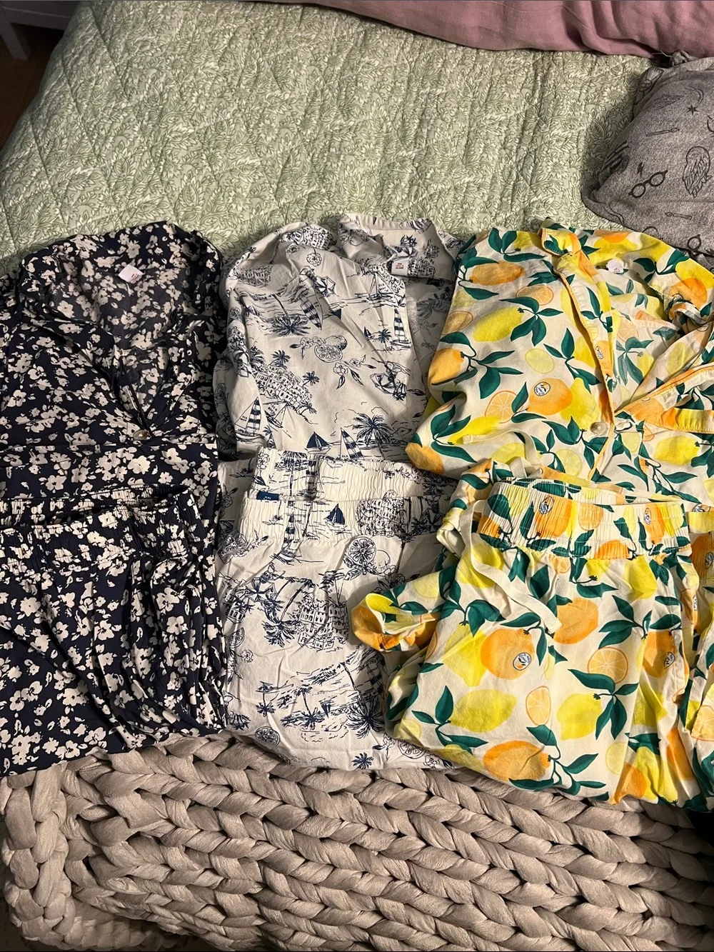 Old Navy Lemon Print Short Pajama Set - Yellow & Green - Picture 1 of 4